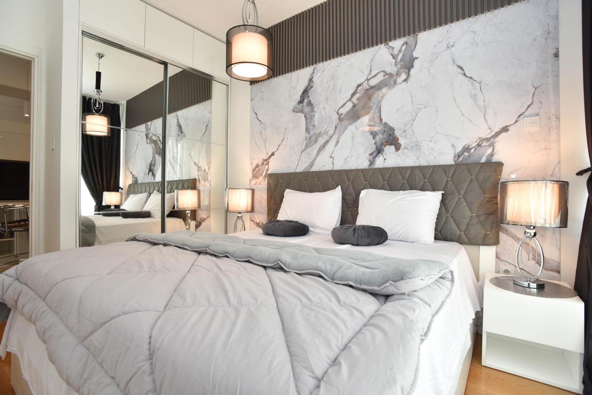 Apartment Luxury One Bedroom In Beachfront *