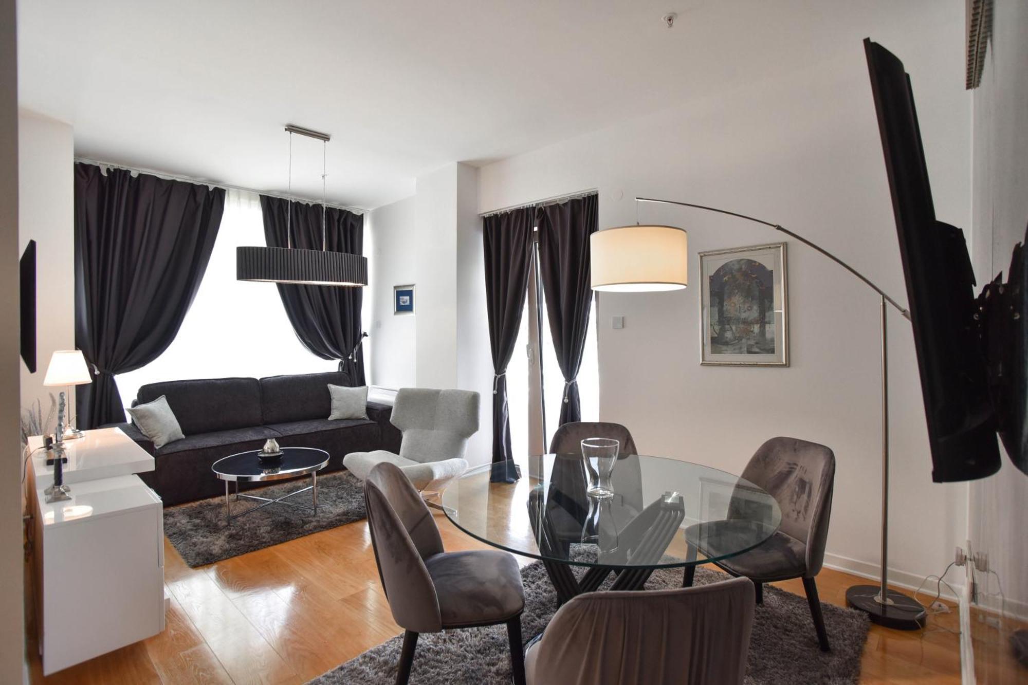 Apartment Luxury One Bedroom In Beachfront Budva