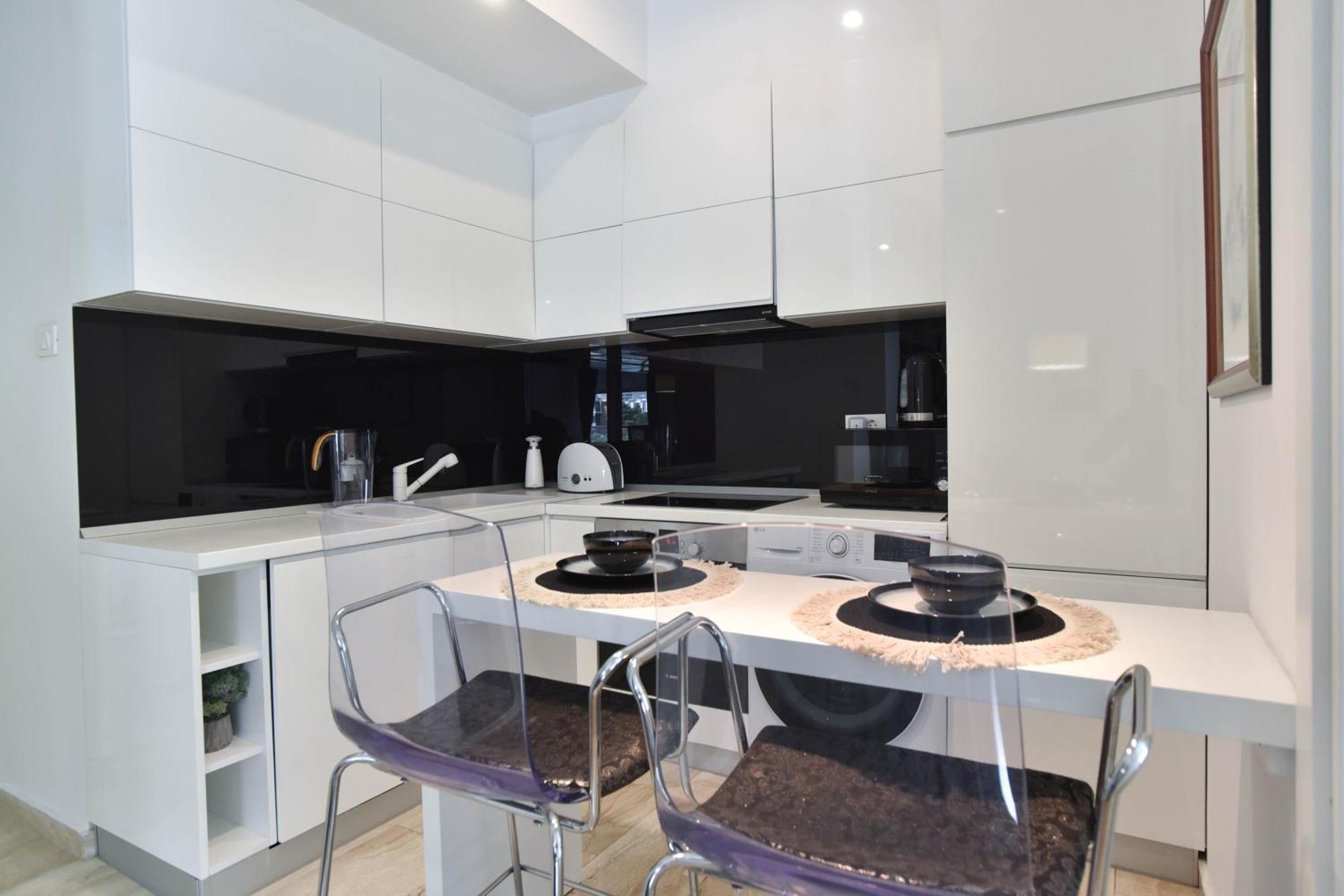 Luxury One Bedroom In Beachfront *