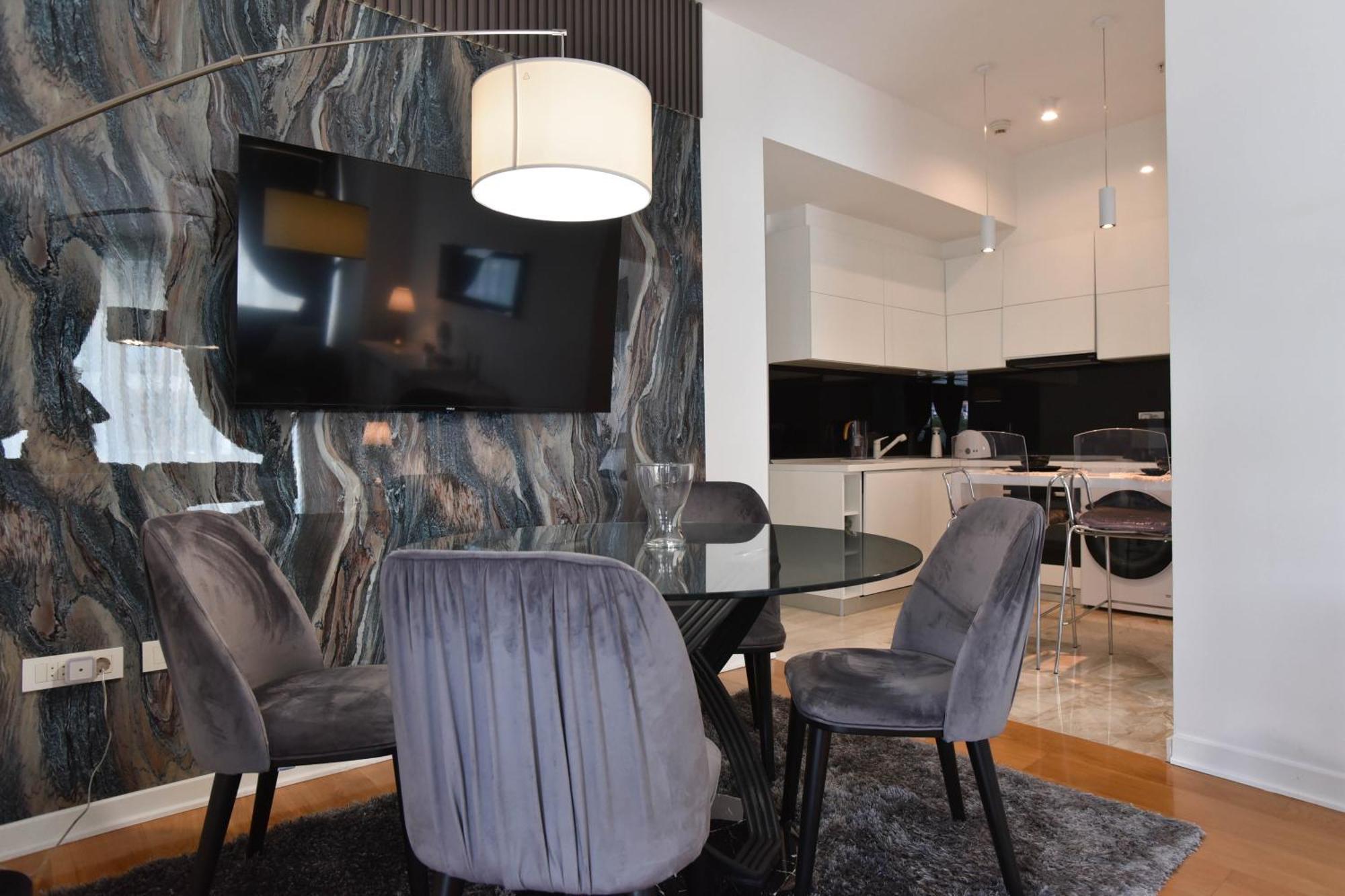 Luxury One Bedroom In Beachfront *