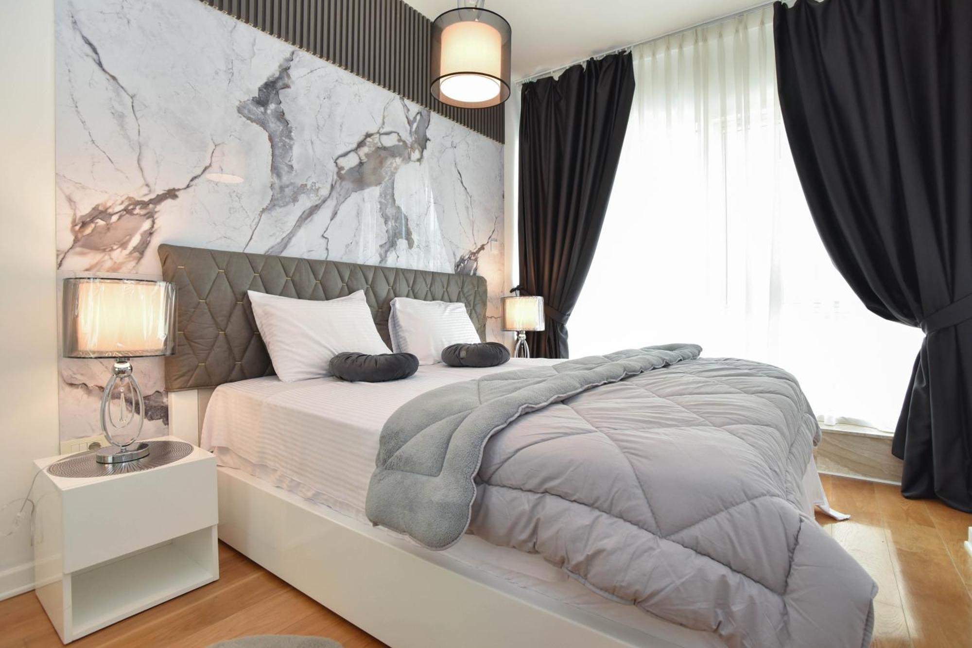 Apartment Luxury One Bedroom In Beachfront *